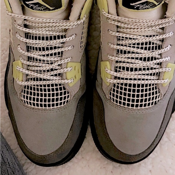 Air Jordan 4 Retro SE GS 'Neon 95' - dead stock - Picture 8 of 9